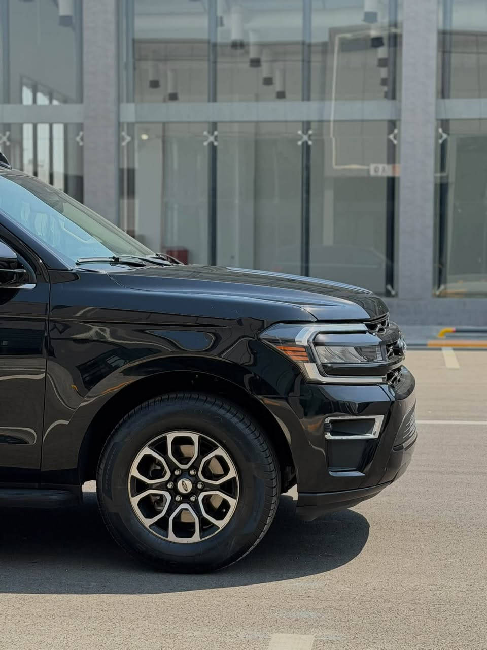 FORD EXPEDITION XLT 2024
فورد اكسبدشن ٢٠٢٤ xlt
مواصفات فول ماعدة بانوراما
شانصي قصير
ضرر بونيد جالمغ تبدل شركة 
ارباك سترن سيستم
بدون دواخيل 
83الف ميل ماشي
صورة حادث موجود⬇️
سعر بدون رقم 295$ 
تترقم شيمالي 
مكان اربيل
الاستفسارات اكثر ⬇️📞
***********
