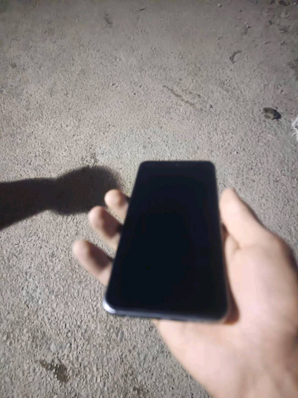 لحد يتصل على رقم خليتهة لىن مجبور الة اخليهة اوكي 
تواصل انتستا بس 


جهاز تكنو اسبارك 40
ذاكره 256 
نضيف تبديل شاشة اصلي 
سعر 180 فقط جهاز وي كفر شفاف و لزكه ضد الكسر بس 
واهلا وسهلا بل يشتري 
راسلني انستفرام 
105vg_ هذا حساب
الجهاز شنو موديله بالضبط: TECNO Spark 40 لو Spark 40 Pro؟ وكم رام بيه ويا الذاكرة 256؟: 
تكنو سبارك 40
التبديل للشاشة الأصلي: هل أكو أي خدوش أو آثار استخدام بباقي الجهاز، والبطارية شكد تمسك تقريباً؟: 
لاا 
هل الجهاز شغال 100% وما بيه أي عطل بالكاميرات، السماعة، الشحن، والبصمة/الفتح؟: 
نعم
وين مكانك بالضبط حتى المشتري يعرف الاستلام منين؟ وهل بيه توصيل لو استلام فقط؟: 
معامل شارع جامع
السعر 180 نهائي لو قابل للتفاوض؟ وهل ويا الجهاز العلبة/الشاحن الأصلي إذا متوفرين؟: 
قابل للتفاوض بشكل محدو
