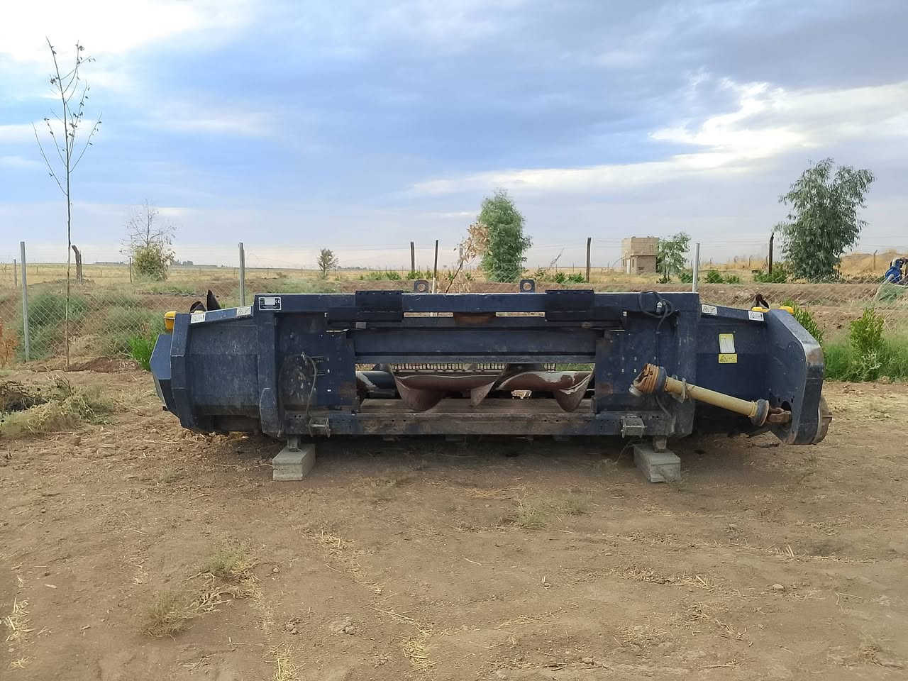 طبله ذره ست خطوط نضيفه جدا بدون كسر وبدون لحين مكفوله وجاهزه الحصاد 
السعر 55ورقه
موصل قضاء الحمدانيه
***********
***********
***********
