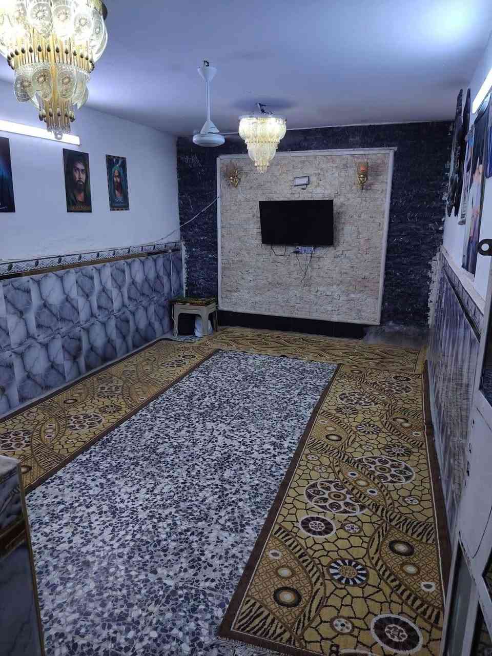 بيت للبيع بحي السفير مساحة 125 مربع
***********
