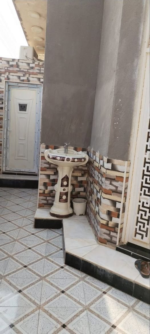 الموحيه مقاطعه 40 • ٢٠٠م • طابقين