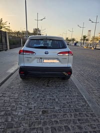 فرونتلاندر • ٢٠٢٤ • هايبرد ٢٠٠٠