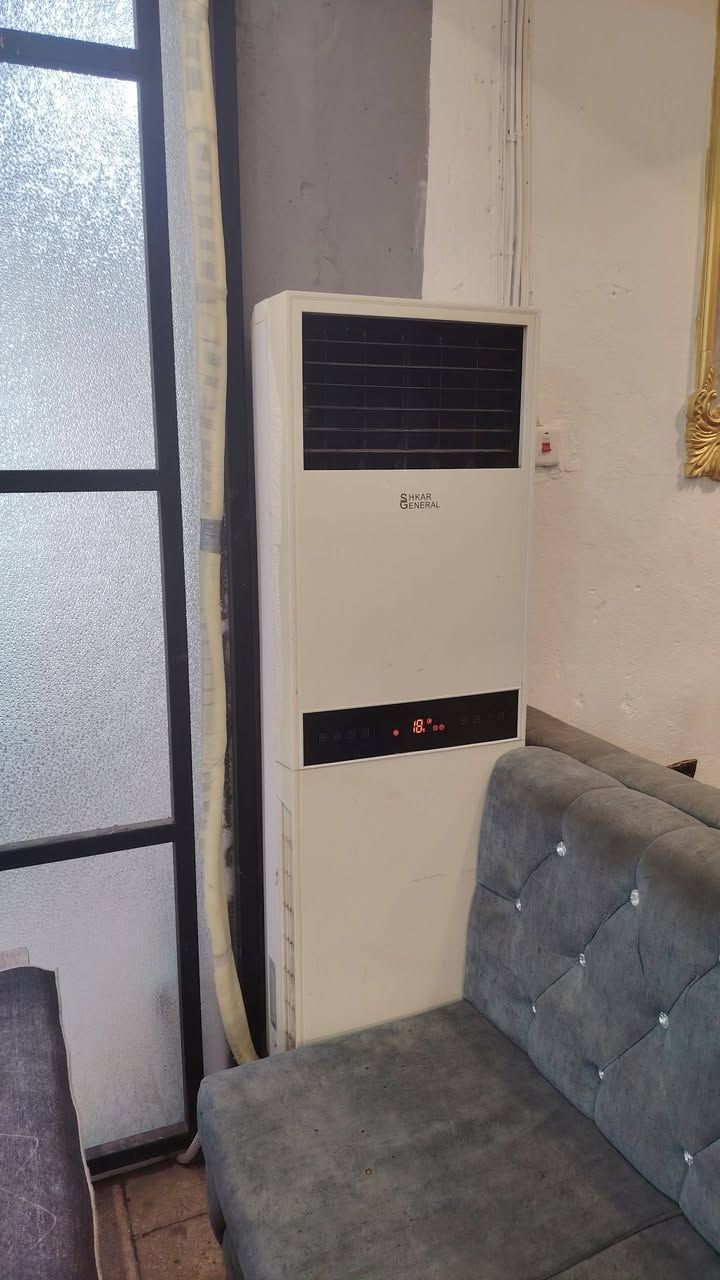 سلام عليكم
للبيع سبالت جنرال عامودي عدد 2 بسعر مناسب.. 

السبلت الأول 3 طن 
السبلت الثاني 2 طن ونص... 

للاستفسار أكثر اتصل ***********...
