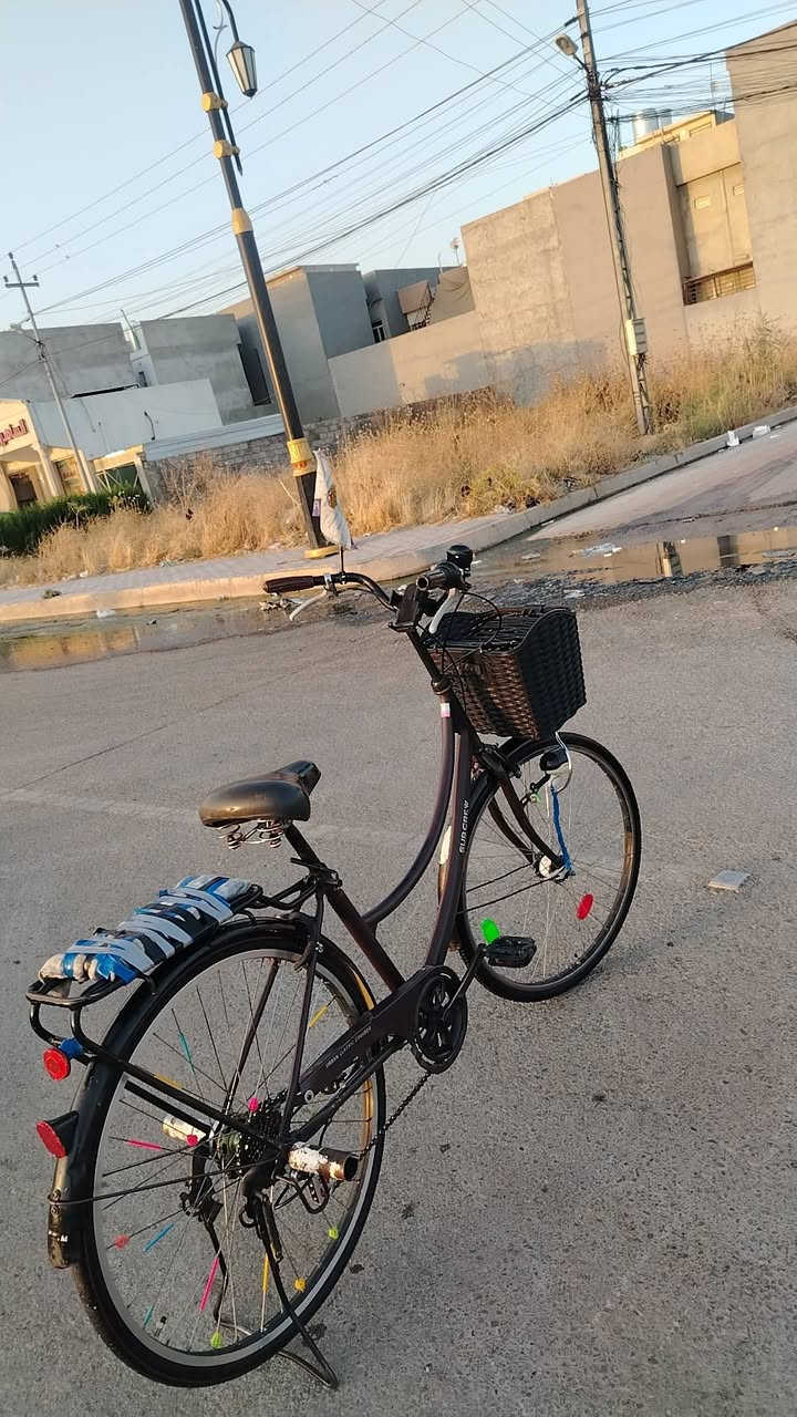 🚲 بايسكل عبد الحليم للبيع
📏 الحجم: 26

🎨 اللون: بيتنجاني

💪 حديده ثقيل وقوي

✨ المكينة جديدة

⚙️ الكير شغال

🛑 البريك الأمامي والخلفي شغال

🔒 قفل خلفي

🦶 حماليات خلفية للرجلين

💡 دينمو شغال واللايت أبيض وكلش قوي

🚲 سياقته كلش مرتبة والبريك بمكانه

🔥 لشتو كلش مرغوبة

💰 السعر: 90 ألف

🤝 وبيها مجال للطيبين

📍 المكان: موصل – الجانب الأيسر – يارنجة الشرقية

📞 للتواصل: *********** (كورك) — واتساب متوفر
