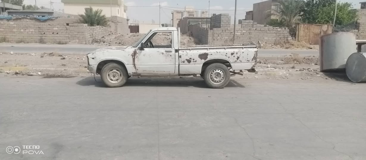 سياره للبيع ⁸⁰شرط كير اكسل محرك قماره بدون صبغ شاصي بدون خياس تخم تاير  السياره مكفوله ابيع تسقيط مبايل *********** مكاني حويجه

نص مكتوب في الصور:
- TECNO POVA