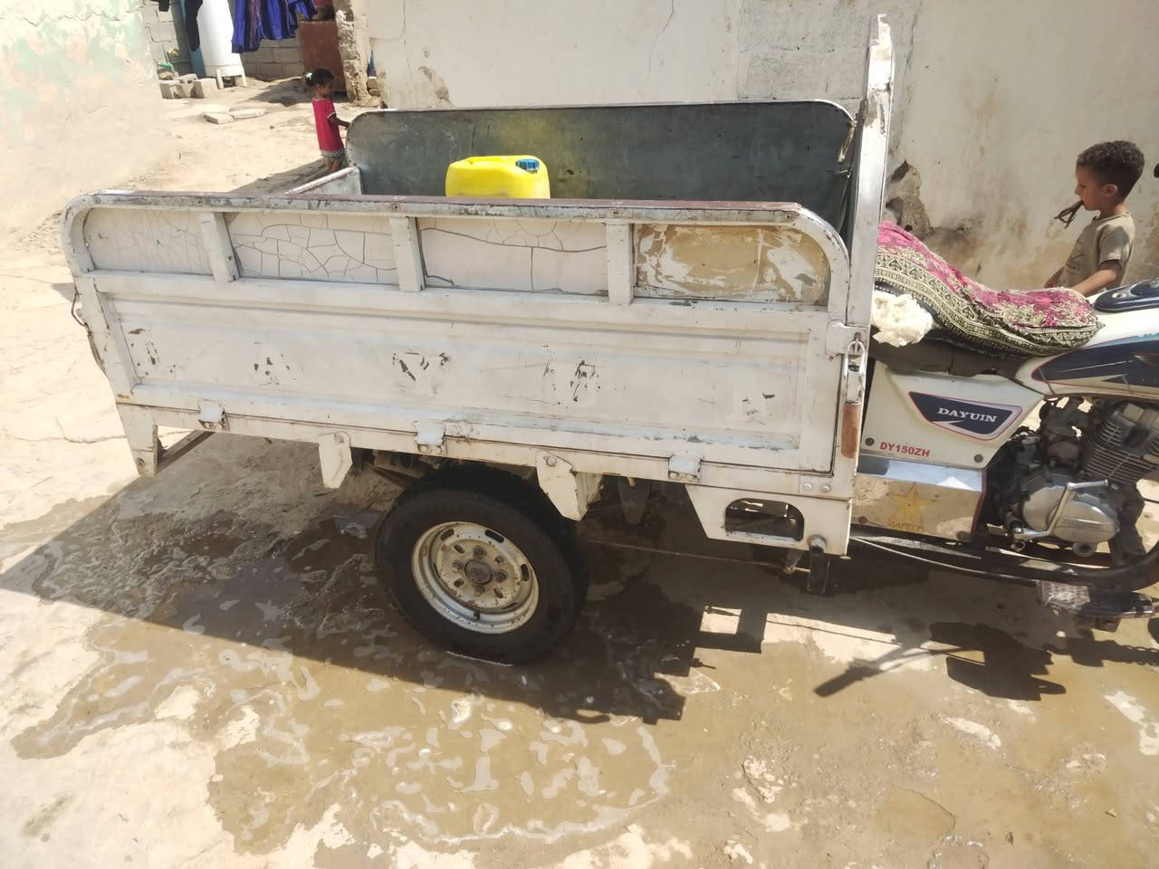 22ادوات شاصي مكفول مكينه خير من الله نضيفه كلش ماعوزه اي شي السعر 900وبيها مجال حك الجيه مكاني قضاء الدوايه ***********
