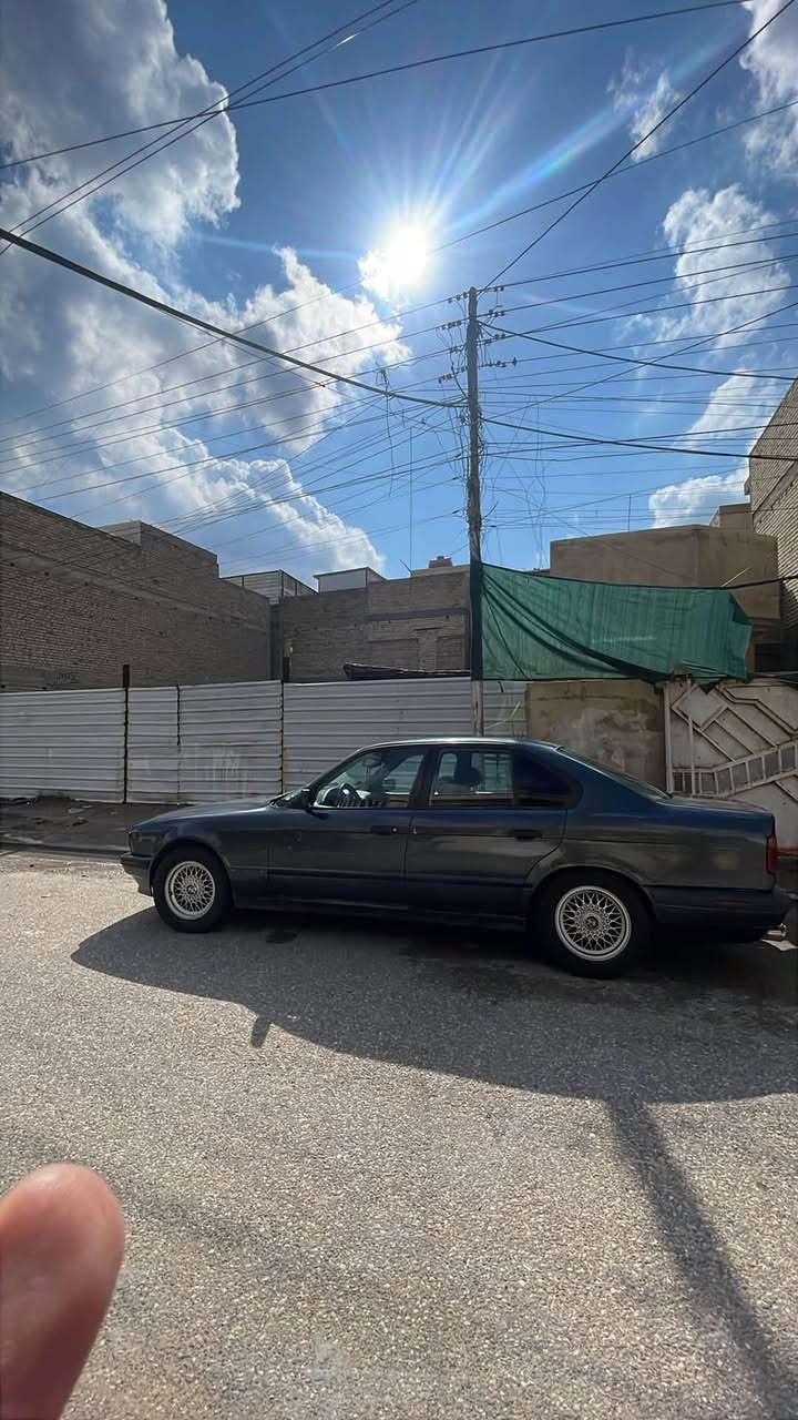السلام عليكم BMW540  اصل بليته وسنويه موديل 1993 رقم بغداد
صدر امامي وخلفي طك كارتون 

كاردن كله اصلي مبدل 

مكينه وكير واكسل كفاله عامه 

دبل ايرباك 

تدفئه تبريد 

نقصها غرفه وصبغ 

العنوان بغداد /الحريه / السعر 70 وبيها مجال 

***********
