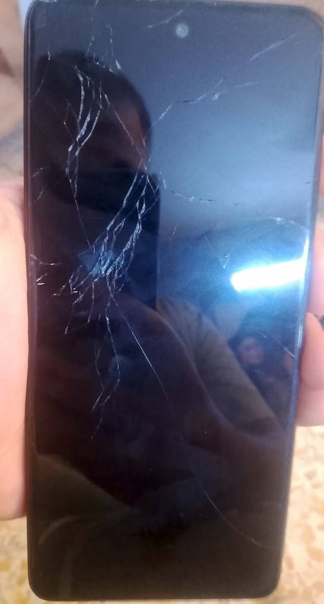 سلام عليكم ورحمة الله وبركاته
جهاز Infinix Note 30 

مستخدم نضيف كلش 😗

ما داخل مصلح ابد 🫥

ذاكره 128 🌛

عشوائيه 8+8 =16🫂

سيمكارت 2💕

رام 1 💌

يدعم 4G❤️

يدعم الشحن العكسي🖤 

الكاميرا الاماميه 16 بيكسل 💥

الكاميرا الخلفيه 64 بيكسل☠️

البطاريه 5000💯

حجم الشاشه 2460×1080 😬 

الشاشه 120 هرتز 😶‍🌫️

 

السعر 100 الف 🔥 

تحطيم 😛

الرقم واتساب (***********1) عنوان بغداد

نص مكتوب في الصور:
- هاتفي XOS V14.0.0 Based on Android اسم الجهاز Infinix NOTE 30 التخزين ٨٧,٦٧ غ.ب / ١٢٨ غ.ب الطراز Infinix X6833B وحدة المعالجة المركزية Helio G99 الكاميرا الخلفية 64M TRIPLE Camera الكاميرا الأمامية 16M البطارية 5000mAh الشاشة 1080X2460