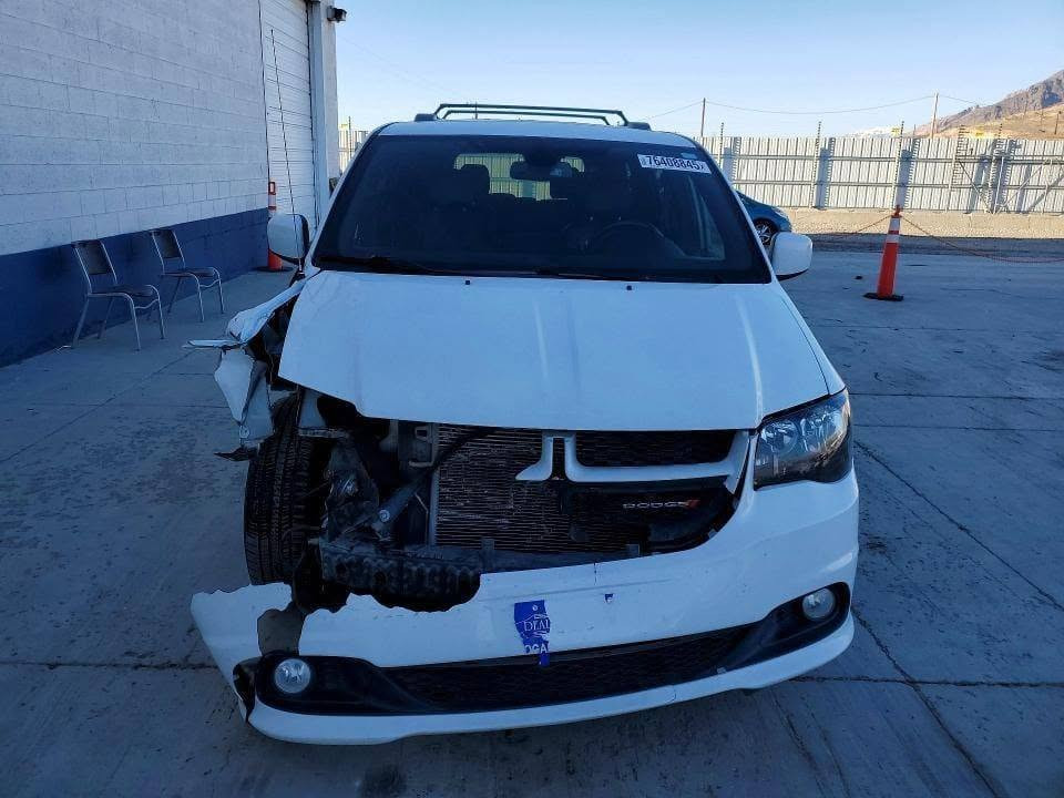 دوج كرفان موديل 2019 السعر 143 مع مجال بسيط للأستفسار ***********
فئه SXT حادثها قطعه وحده فقط جاملغ امامي ايمن المواصفات بيبان كهرباء جنطة كهرباء كشنات كهرباء كشنات جلد فرس بالسقف 3 شاشات بالسقف فرس ارضي شاشه كبيره كامره خلفيه تبريد مركزي تحكم ستيرن جهتين مثبت سرعه نظام ايكو تقليل وقود محرك 3600 حداديه جديده تخم تاير جديد السياره جاهزه بدون اي نقص مكاني كربلاء المقدسة السونار و الحادث بالمنشور

نص مكتوب في الصور:
- المحترف المحترف لفحص السيارات سيَف سعد - الشارع الرئيسي - بداية شارع المرور *********** تقرير الفحص النهائي : اسم الزبون : ابو جاسم الماركة : دودج سنة الصنع : ٢٠١٩ تاريخ الفحص : ٢٠٢٦/٩/٢٧ النوع : كرفان رقم العجلة : ٤٩٠٧٩ وقت الفحص : ٥ م ملاحظة : تخلي المسؤولية بعد انتهاء الفحص وتسليم التقرير الى الزبون غير مسؤولين عن الكص والعيب الشرعي الجانب الايمن: فتح وصبغ وبارد محدد الجانب الايسر: خدوش الجانب العلوي: خدوش المصد الخلفي: بارد محدد المصد الامامي: فتح وبارد محدد المحترف ALMUHTARIF تبديل كلير حالوب صبغ بارد
- 76408845