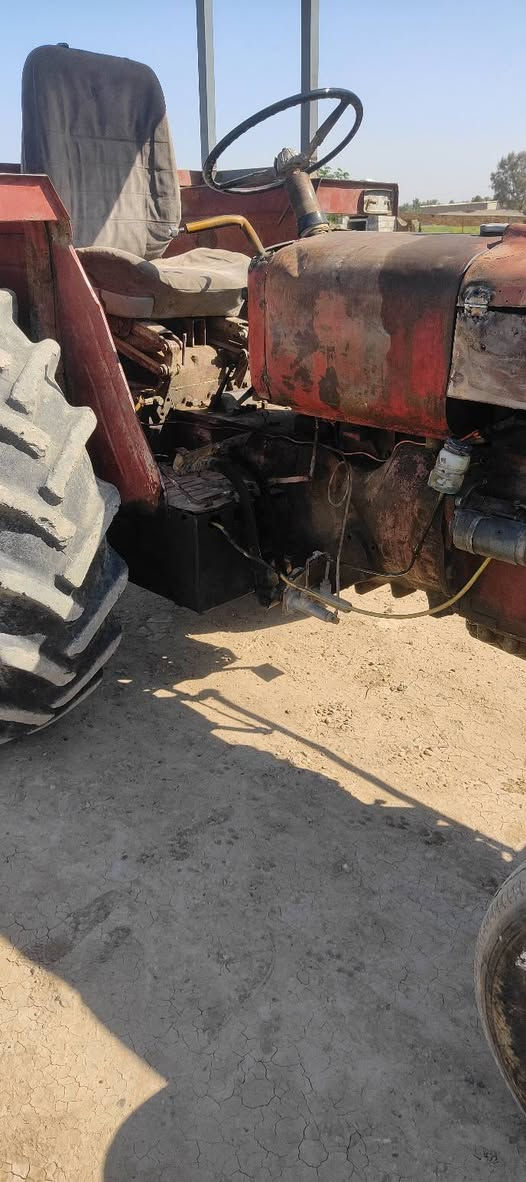 السلام عليكم من رخصت مدير الكروب مكينه عنتر اللبيع موديل 85 بدون رقام مكينه كير كسل ودرليك بم ونوزل وراديتر كله جديد تخم تأير صدر كله جديد  سلف ودينه جدد سعر ثلاثه وميه وبيه مجال قليل مكان المكينه بغداد رضوانيه الشرقيه قرب قطاع الزراعي//***********//***********
