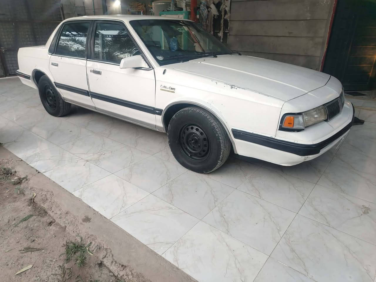 اولدز موبيل موديل1990💯
رقم نينوی شرط التحويل 
سيارة المحرك 6   كير اوتوماتيك .  
سيارة بدون ضربة 
تايرات جدد
صدر جديد 
وضع شركه 
للبيع أو مراوس حسب القناعه 

***********
