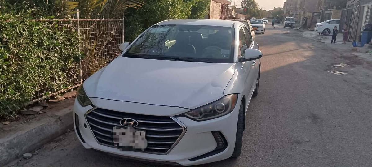 سيارة الانتر لبيع موديل ٢٠١٨ وارد أمريكا سيارة حيل نظيف العنوان بغداد الامين الثانية رقم الموبايل ***********
