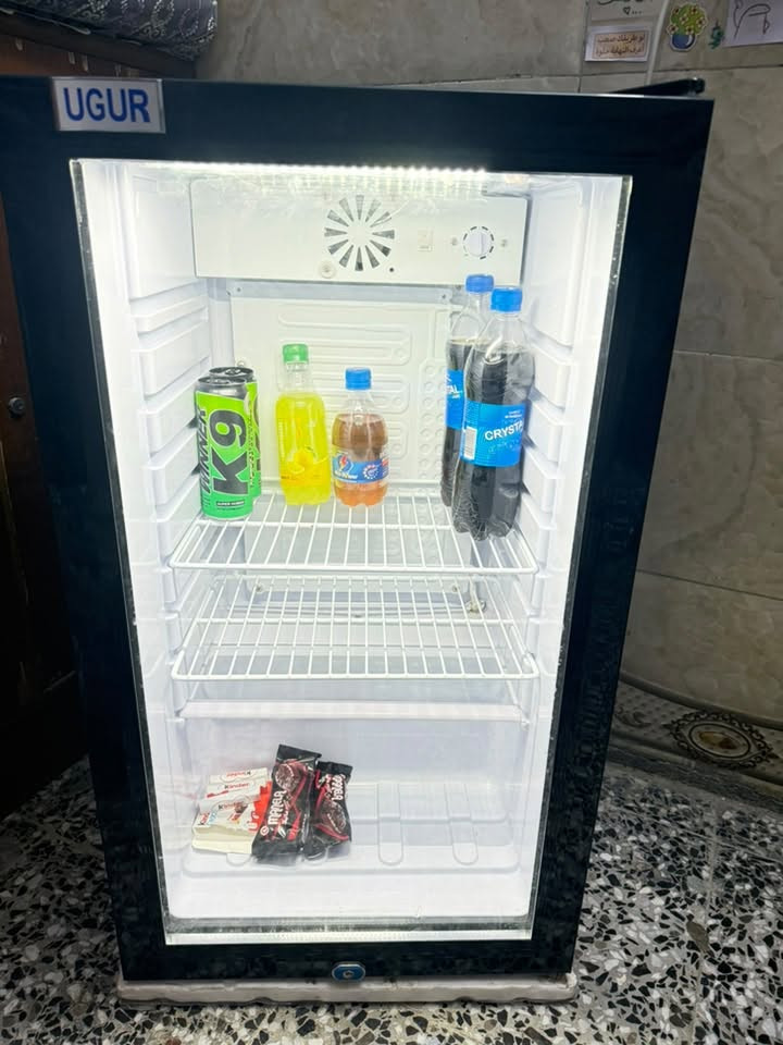 براد • نضيف • استعمال قليل