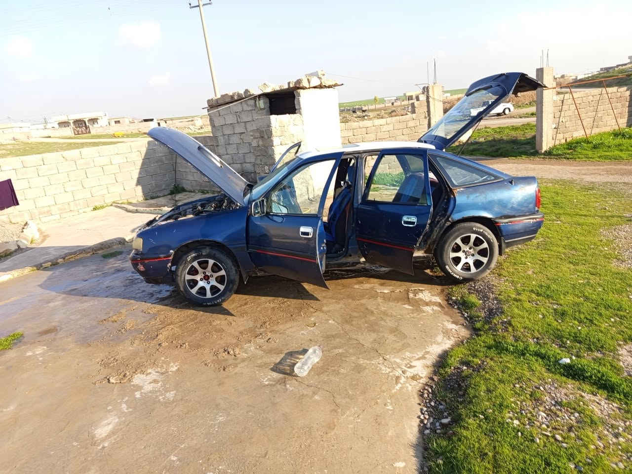 للبيع اوبل فيكترا حجم 20 كير محرك شرط  *********** بي واتساب
