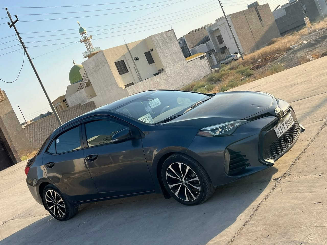 السلام عليكم 
( بيع فقط ) 
تويوتا كورلا موديل 2019 SE رقم بغداد دولي سنويه جديده شرط التحويل. ماشيه 120 حقيقي  محرك 1800 + كير أوتوماتيك مكفولات 100/100 حداديه تبريد ثلج ❄️ كهربائيات وضع الشركه 
مواصفات السياره شفتات بالستيرن تحكم ستيرن جهتين 
شاشه كأمره حساسات ويل كب كروم سنتر لوك 4 جام اوتو 
ولا كلوب مأشر بالشاشه كشنات جلد منضومه زنون بلادي مري كهرباء 
بيها قطعتين من امريكا سونار ورقم شاصي بالمنشور 
سياره جديده معنى الكلمه وأحلى من الصور وتراي وين ما يعجبك مكاني سامراء السعر 118 بيها مجال بسيط للشراي 
***********
