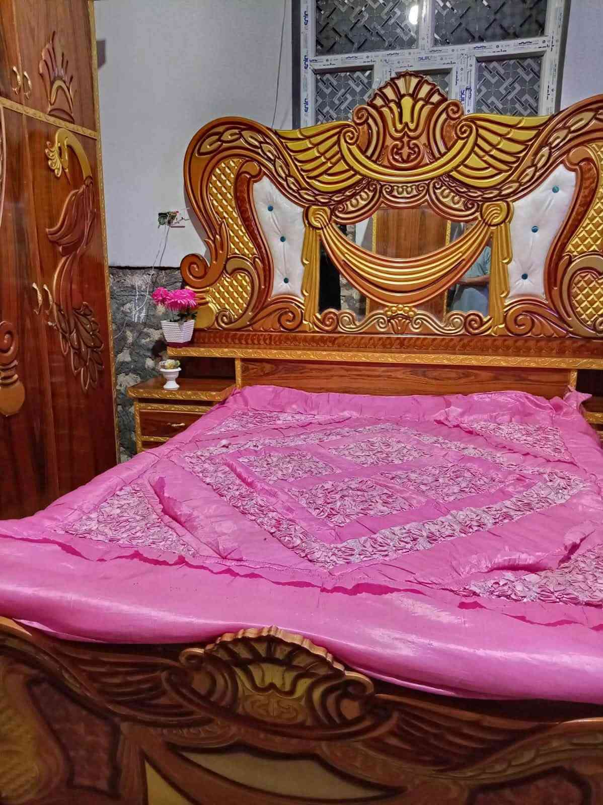 غرفة نوم للبيع صاج عراقي داخل خارج الغرفة نظيفة بمعنى الكلام السعر ٨٠٠ وبيها مجال العنوان قضاء الرمانة للاتصال ***********
