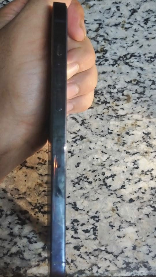 السلام عليكم للبيع ايفون 12برو ماكس ماستر نضيف اخو الجديد مكفول 256 ذاكرة البطارية 80 رقم الطراز AGDF3AA/A اصدارios 27.0 سعر ب700 مكاني بغداد الاورفلي راسليني على واتساب رقمي ***********
