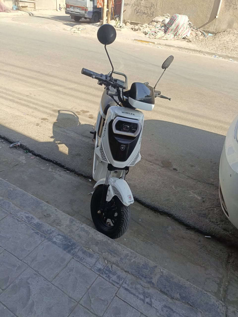 ماطور شحن RS9
مواصفات معروفه
ملف 1500
اربع نمر مع خاصية الرجوع إلى الخلف
سرعة 109
بطاريات شرط عدد 5 كبار 
32انبير 
سماعه بلوتوث مدمج
نظام مكابح بريك هيدروليك ديسكات أمامي وخلفي
شاشة عرض ديجيتال لعرض السرعه
إضاءة LED أمامية ونظام إشارات
السعر 450 قفل مكاني بغداد الدوره  ***********
