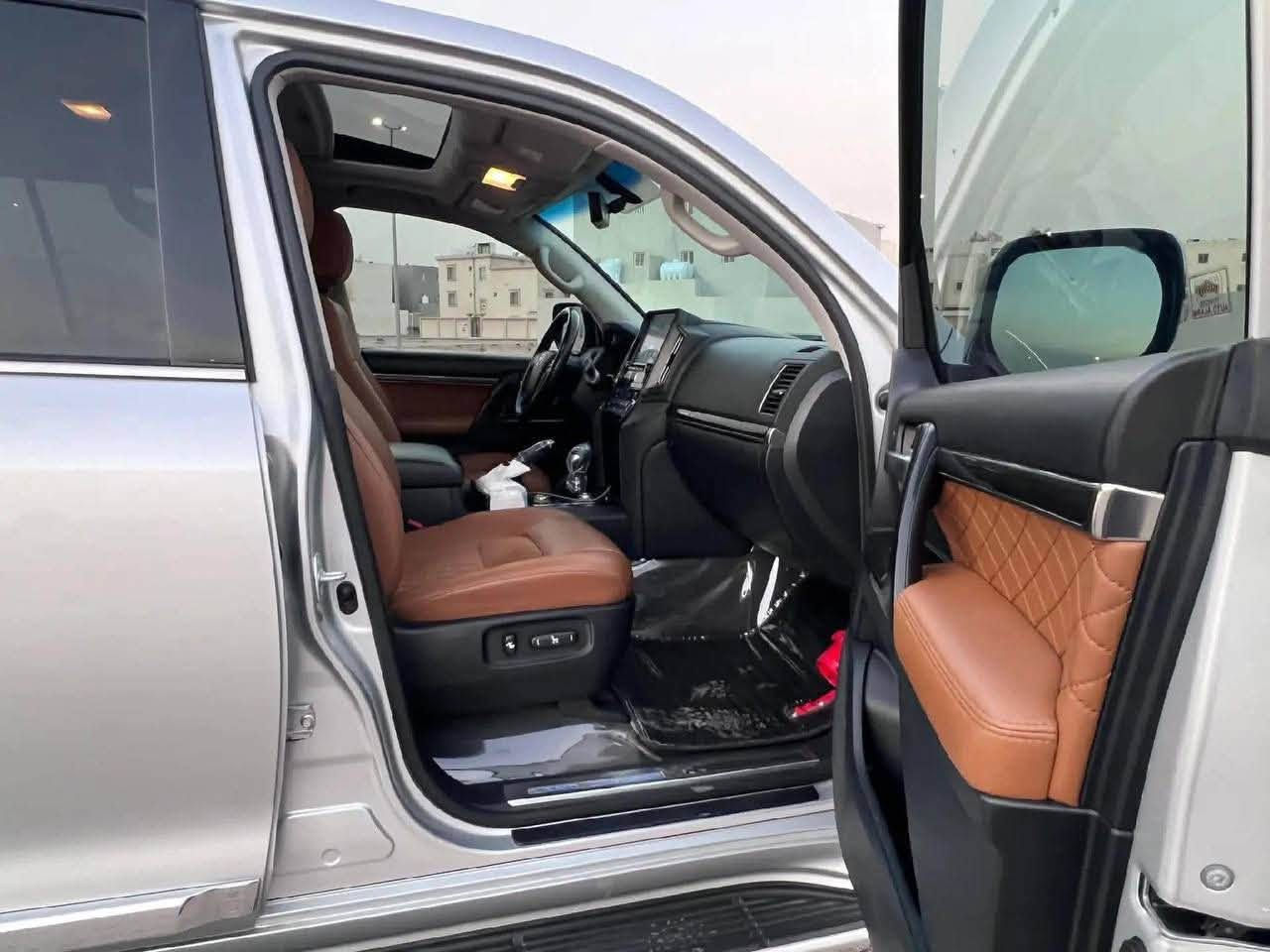 سياره ادوات ادوات لاندكروز 2020 خليجي فول فول مواصفات متومه طبق الاصل
مكينه 8 GXR

بصمه 

بانوراما 

مري شفط 

حساسات 

كامره 

تخم تايرات جديد 

لايت شمسي 

كشن كهرباء 

جنطه كهرباء

خزن ميموري 

السياره فول مواصفات ماناقصها اي شي فقط سايق بعد بيها مواصفات كلش حلوه السياره جديده ومتعوب عليها مال جناي تاخذها متخسر عليها ابد 

للاستفسار ***********
