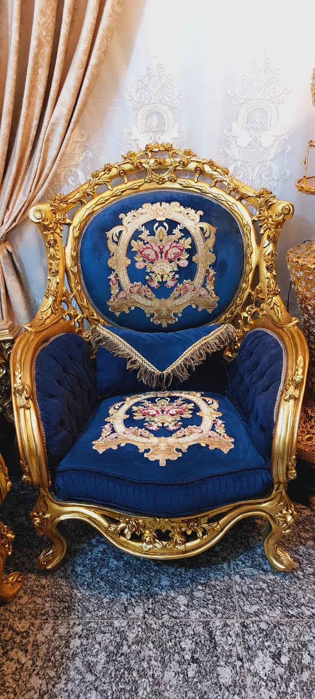 تخم زان مصري دمياطي عشر مقاعد مع سيت طبلات بغداد الشعب ***********
