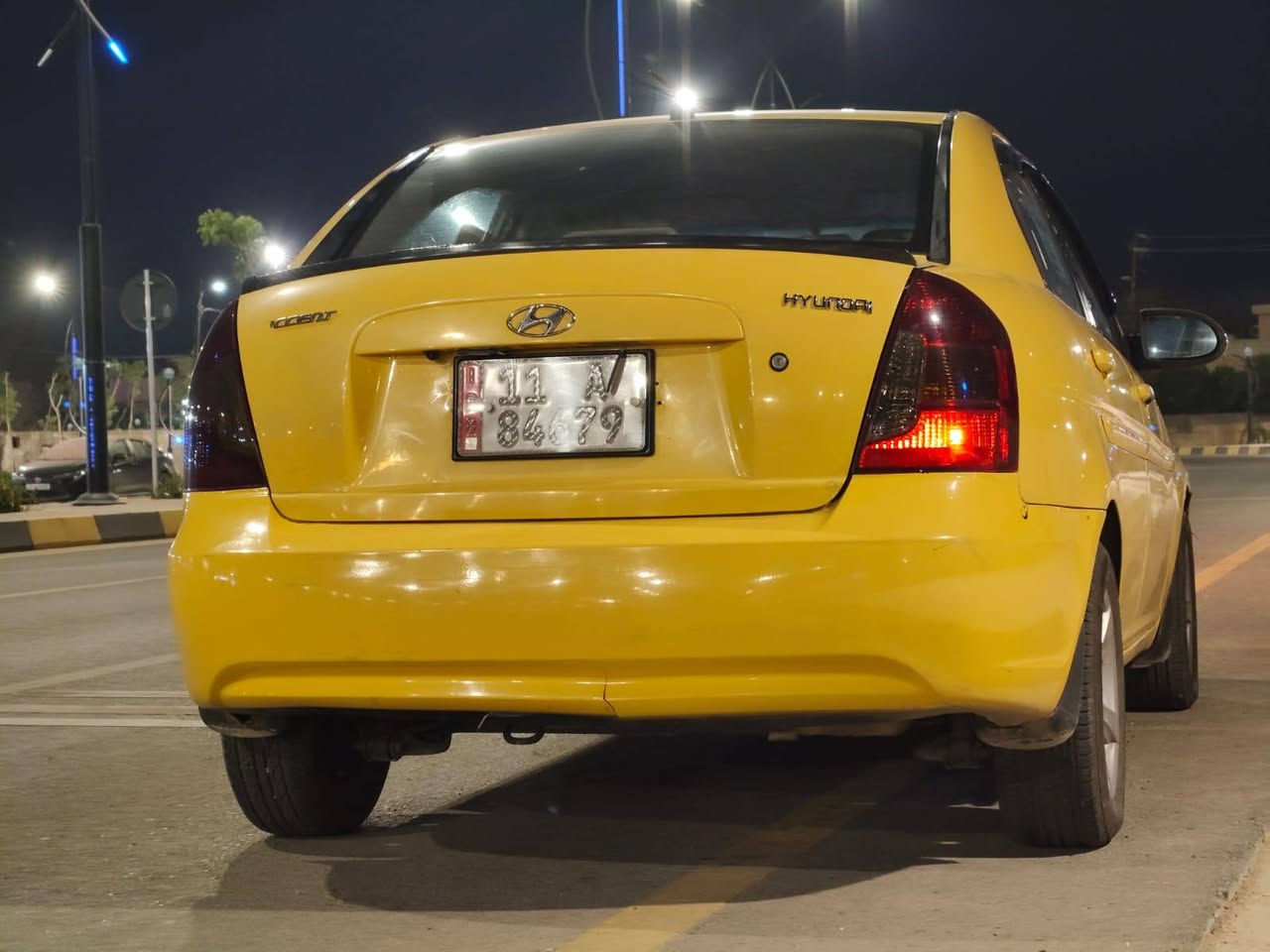 سيارة اكسنت دبدوب 2009 هيئة غرامات صفر ضررها بالجاملغ الورا بدون دواخل محرك كير شرط السيارة بسمي السعر 83 وبي مجال الاتصال ***********
