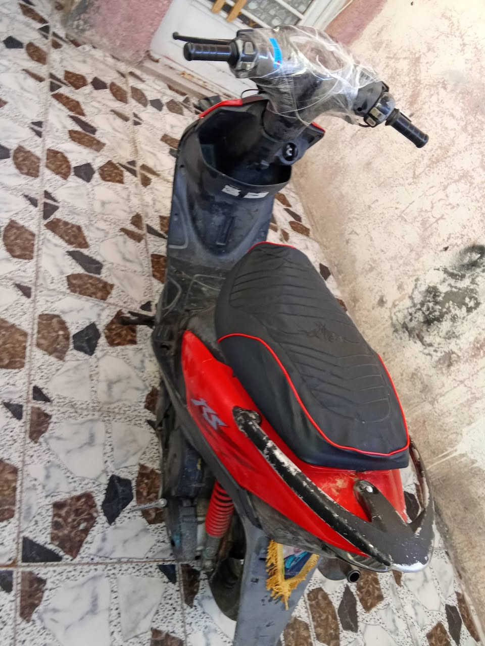 ماكس عدله ***********
مكينه خرسه 
كهربايات شغاله 
السعر 375 مجال بصيط 
نقص سلف
