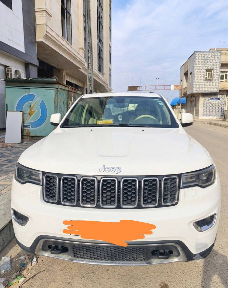 السلام عليكم 
Jeep grand Cherokee Limited 2019
خليجي رقم اربيل الدولي الجديد
هزة جديدة
سنويه لل 2029
ماشيه 67000 كم
بيها بارد مقدمه الجاملغ الأيمن 
 مواصفات: 
حساس امامي خلفي
 نقطه عمياء 
هوكات 
زراكات بالدعاميه 
شفتات ستيرن 
كشنات تدفئه تبريد 
فتحة سقف بنوراما 
كشنات الامامي كهربائي مع خزن ميموري 
قطعتين تبريد
مكان السيارة البصرة
السعر 280 وبيها مجال ***********

