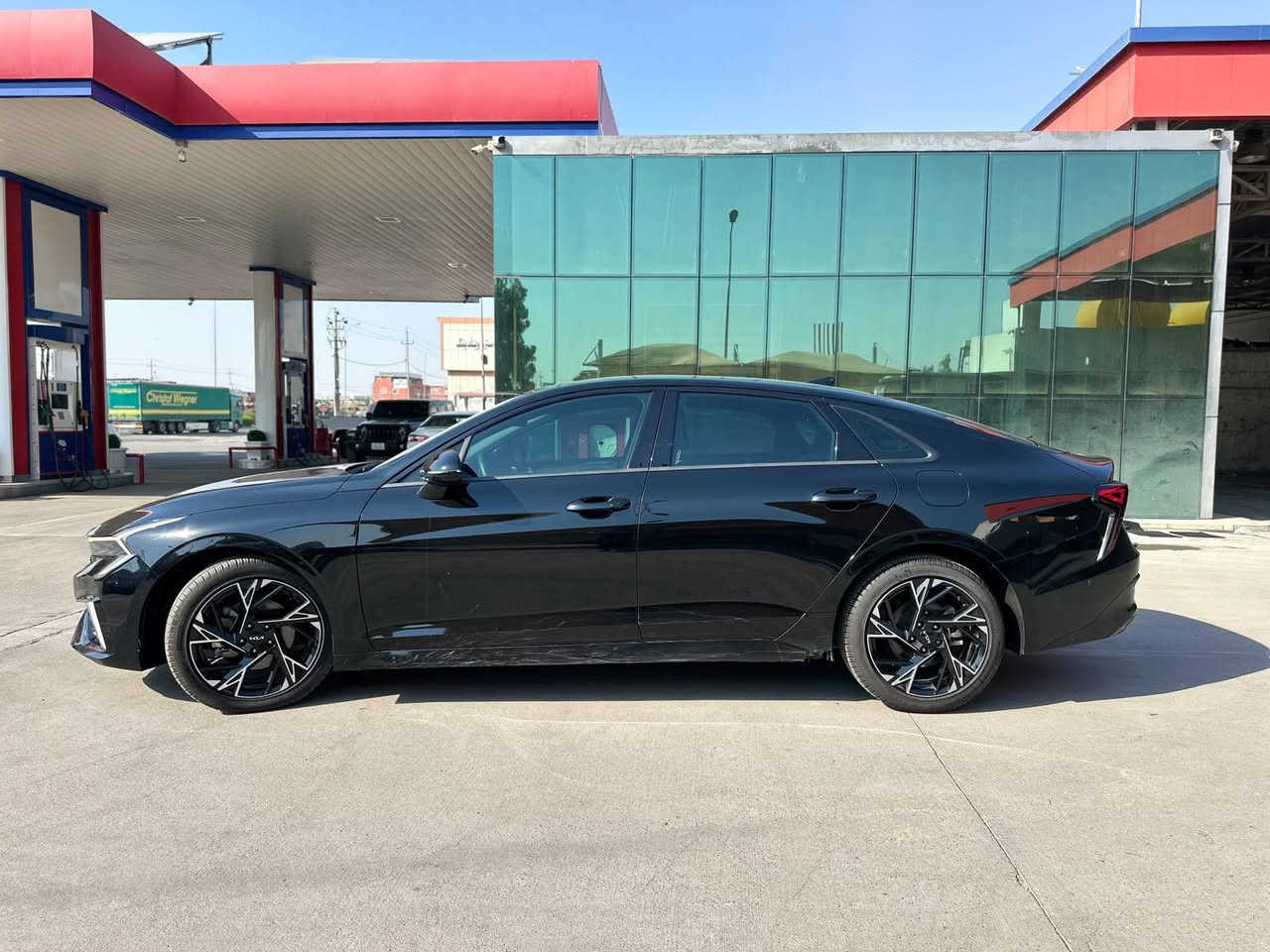 سلام عليكم
Kia 5  GT Line
موديل 2025
بدون صبغ 
بدون دواخل
بدون تعديل بارد
بدون ايرباك
فوول فوول ماسفات
سعر ١٩٣$ و بي مجال
رقم تلفون واتساب📞
***********
مكان اربيل شارع ١٠٠م دواخل معارض سردار هسني
