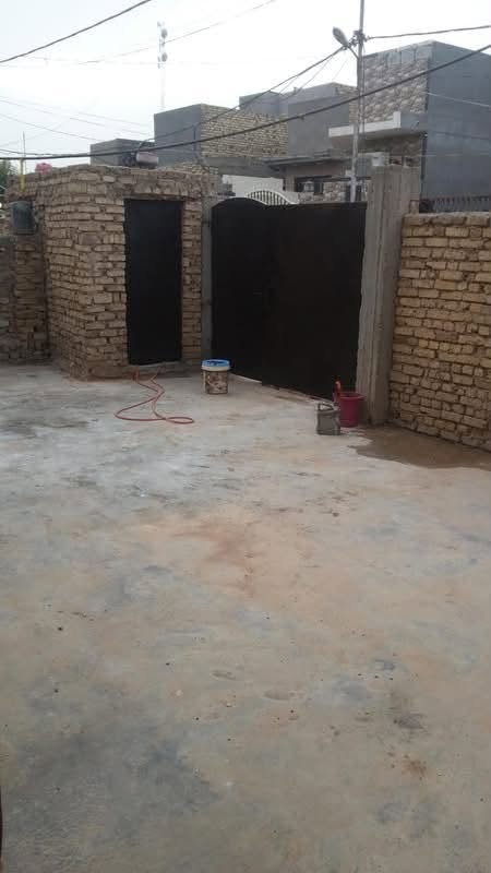 #مـشـتـمل_للايــجــار 🏡 📍
في حي الفرات خلف ثانوية المتميزات الصينيه 

🔹 التفاصيل: ✅ غرفتين نوم
✅ صالة
✅ مطبخ
✅ صحيات
  ✅كراج سياره 

ايجاره 250 الف 
———————————————————
🔺#للاستفسار الاتصال على ***********
او زيارة مكتبنا الكائن في حي المعلمين 
نزلة فلافل تشرين مكتب الماس  للعقار والمقاولات
