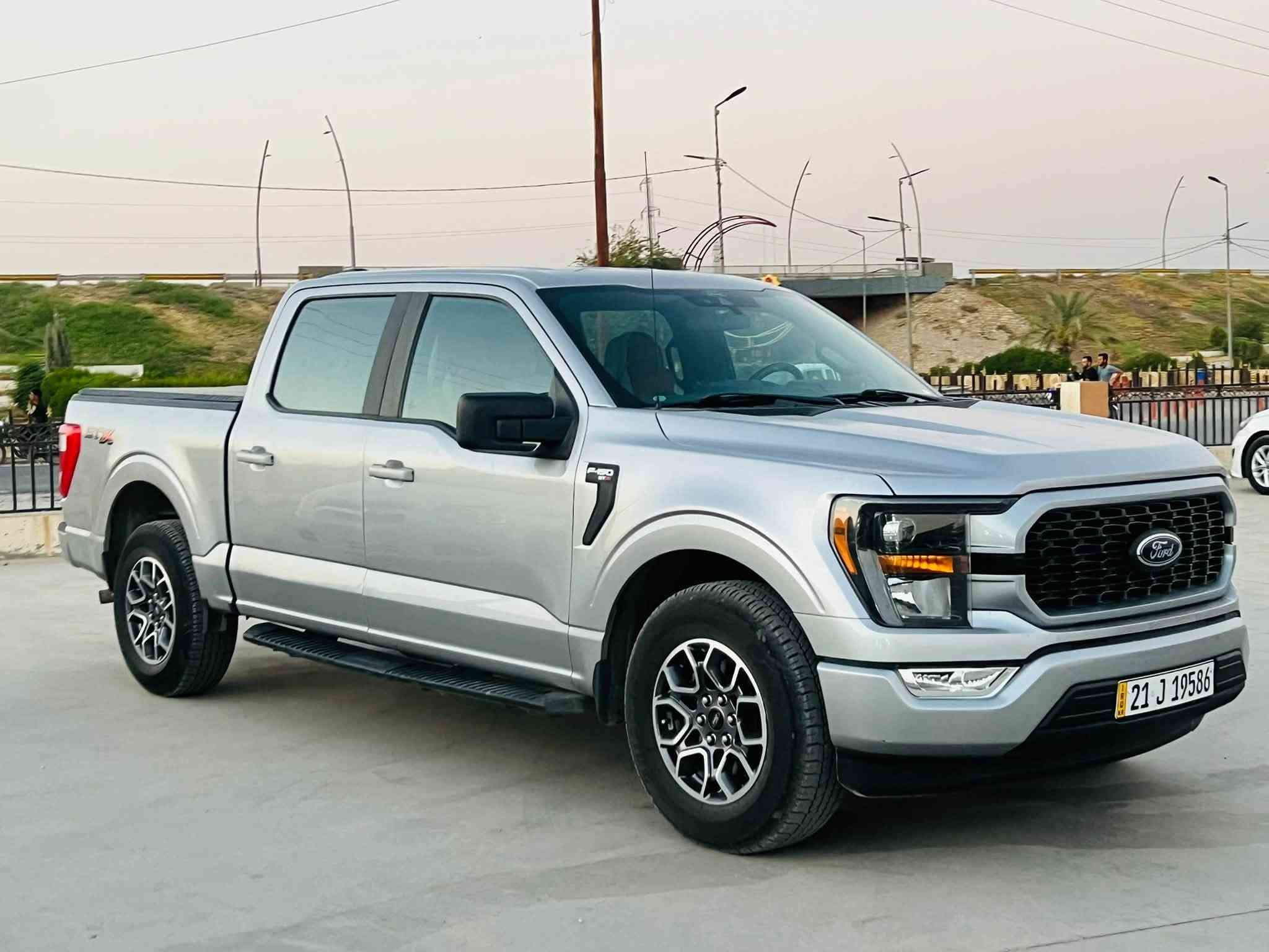 فورد F150 
موديل 2021 STX محرك 6 تنفس طبيعي 
كير 10 نمر تعليك كشن منفصل 
ضرر بابين بدون دواخل بجم كبس بودي كبس 
ماشيه 80 حقيقي
بودي قصير باب طويل المرغوب 
السياره عدا البابين كفاله عامه 
السعر مناسب اتصل وادلل 
***********

