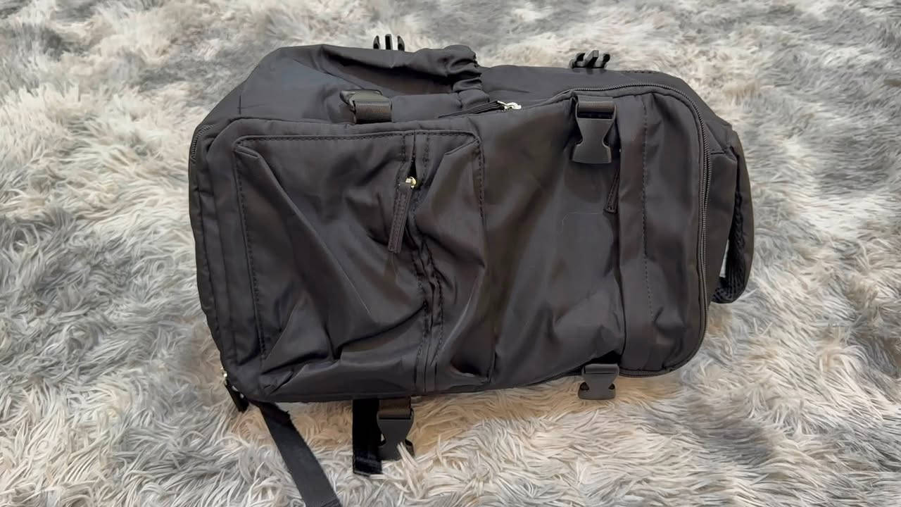 📦 حقيبة سفر ذكية مفرغة من الهواء (Vacuum Bag).🔌 الملحقات المرفقة: مضخة تفريغ هواء كهربائية سلكية.✨ مميزات الحقيبة: ضغط الملابس، توفير 50% من المساحة، صمام تفريغ مدمج، مقاومة للماء.🛠️ حالة المنتج: [جديدة]💰 السعر المطلـوب: [التوصل خاص]📞 رقم التواصل: [***********]واتساب

