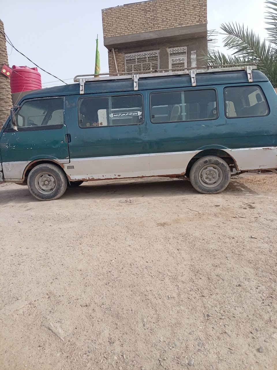 اسيا 1995 رقم انكليزي ل2030 حداديه كامله جديده كير ومحرك واكسل مكفولات لبيع او مراوس بسياره اسيا رقم احمر وتطي فرق
 المكان / حله نادر 
***********
