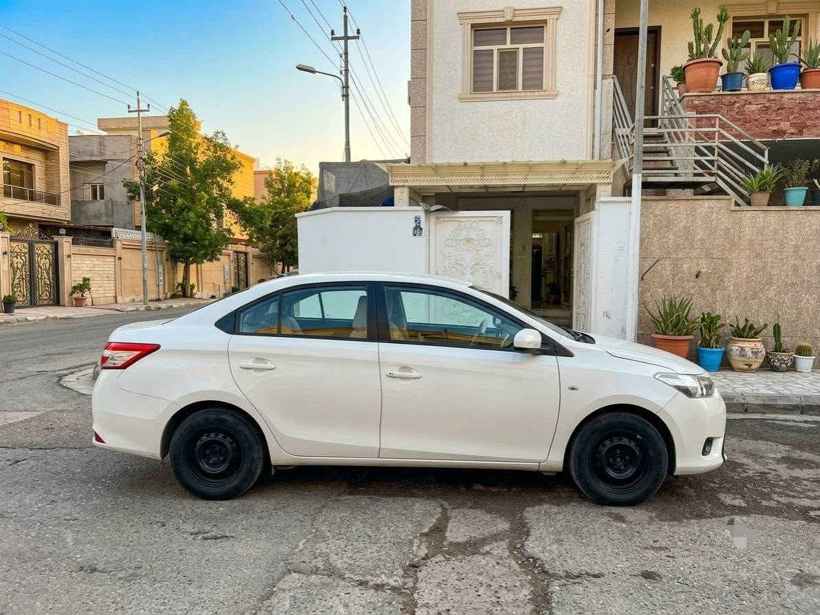 TOYOTA YARIS 2015
تویۆتا یاریس خليجی ناو كريمى 
***********
مۆدێل ٢٠١٥ سپی سه ده فى 
جام كاره با و شاشه ئايپاد iPad 
​بۆیاخ  ٣ پارچەی بۆیاخە. بئ ژوورى
​گێر و مەکینە و تەقە و ڕەقە و هه مووى بەشەرت، زۆر خاوێنە و هیچ مەسروفێکی تێدا نییە
***********
 سياره كه له هه وليره
١٠٤ ورقه و مجاليكى برايانه أربيل, العراق
