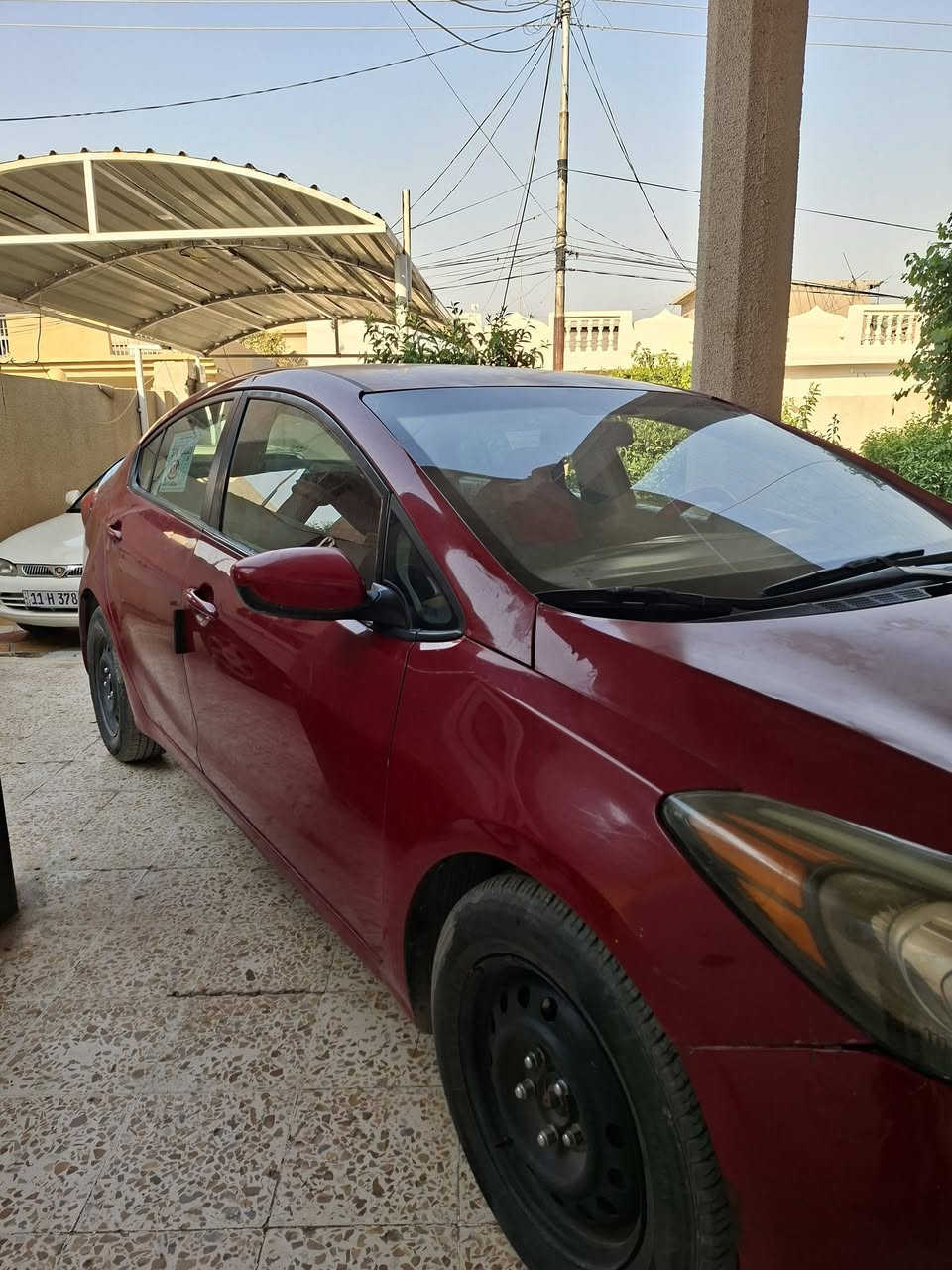كيا فورتي وارد امريكي ٢٠١٦ بيها ثلاث قطعةصبغ بدون دواخل 
سيارة جديدة ناعمه محرك ٢٠٠٠ دوش ..رقم بغداد دولي 
تحويل ثاني يوم 
السعر ١١٥
الرقم الهات ***********
العنوان قضاء بلد
