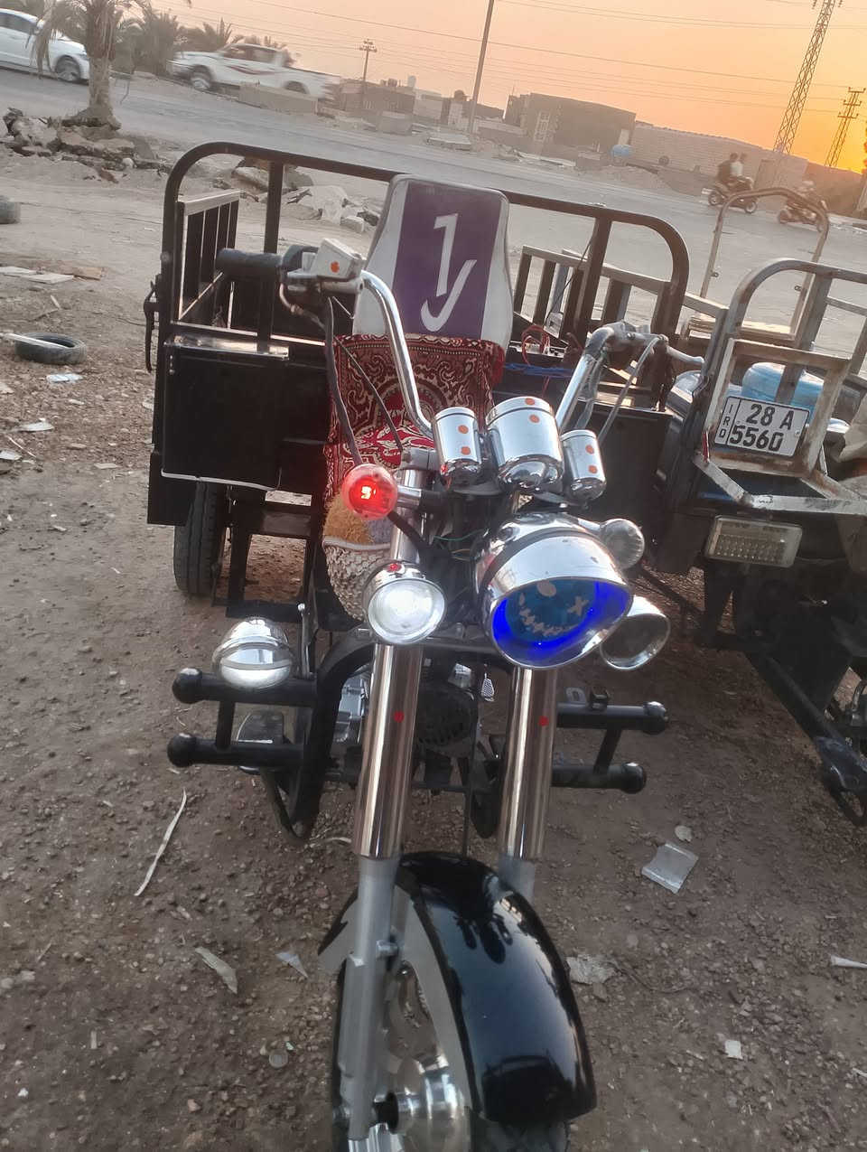 سلام عليكم شباب ستوته لبيع حلوه ونظفه ماعزه برغي محرك بل جيس توني شاده وراق صولي موديل 22 هاثه رقم وتصل لمو شراي لا علق ***********
