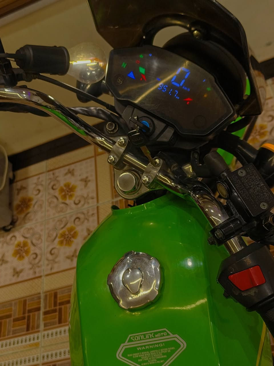 لبيع سونك 2025دراجة كفالة عامة ماشية ٩٠٠٠ اوراق سكنر 
سعر 950 وبيهة مجال مكاني مدينة الصدر ***********
