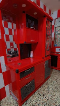 كاونتر نضيف متر ونص والسنك متر سعره ٢٥٠ الف بغداد حي اور 07714391975