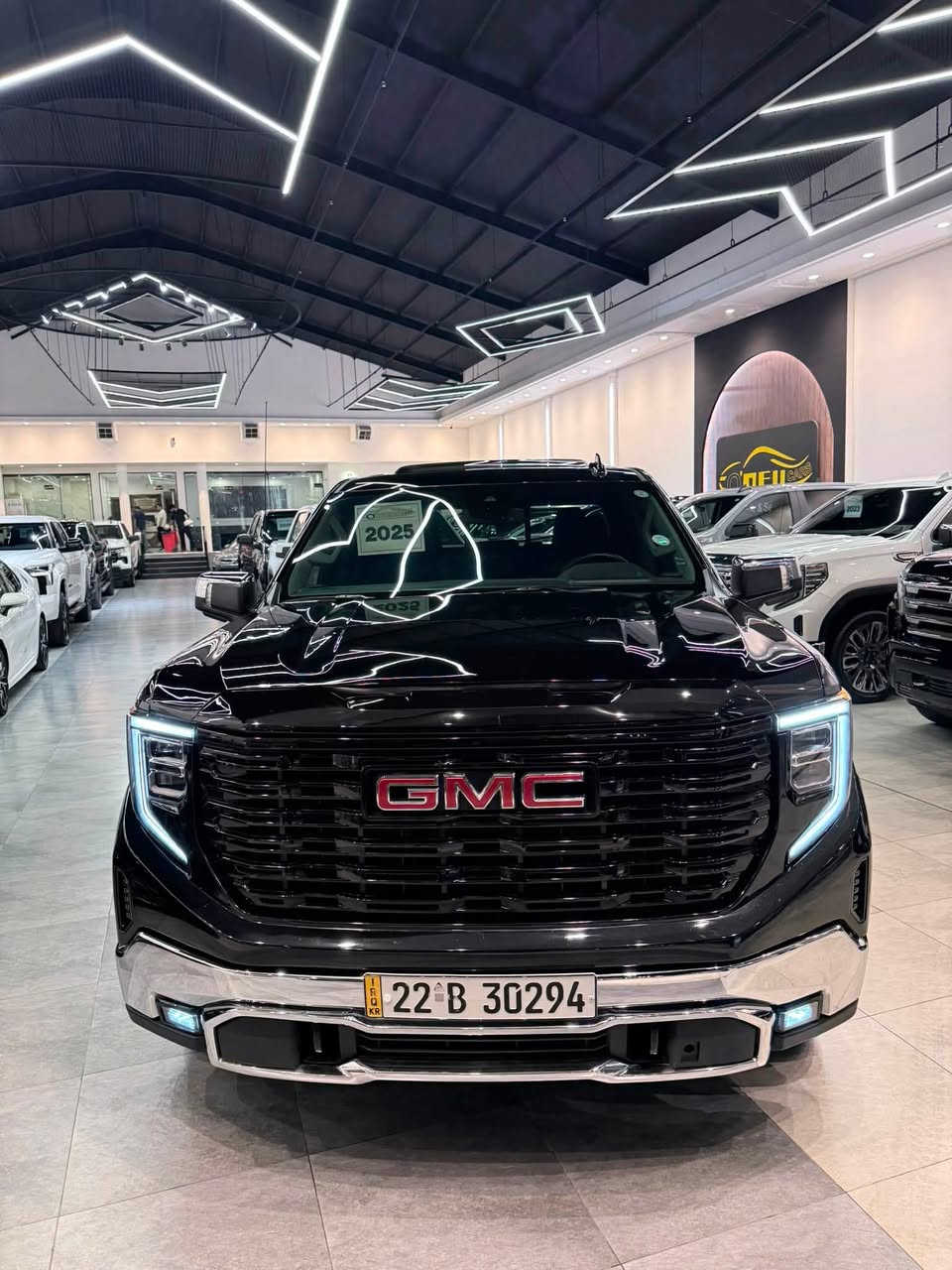 ناوى  :- GMC SIERRA SLT
موديلي  :-2024
ريشتني  :-20,000 mil
رةنگى  :-اسود
مواسفاتى  :- SLT
تايتل ليدراو :- وحد قطعة صبغ
رقم شاصي :-3GTUUDED1SG189619

* * * * * * * * * * * * * * * * * * * * * * * * * * * * * *
‎العنوان📍address📍ناونیشان
‎     اربیل ~ erbil ~ هەولێر
Oneil cars  ~ شركة ئونيل

* * * * * * * * * * * * * * * * * * * * * * * * * * * * * * *
‎📵🔕 اوقات الاتصال من ساعة 9ص - 11م  🔕

Mobile: 📲🤙  ………..معرض……….Watss ap

***********

***********

***********
