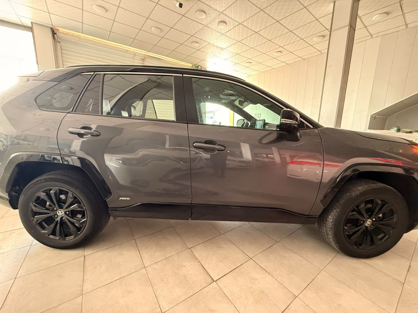 � رافور 2022 XSE هايبرد للبيع

✨ موديل 2022 – XSE Hybrid
🔹 ماشية 43 ألف كيلو 
🔹 محرك 2.5 هايبرد 4 سلندر
🔹 دفع رباعي AWD
🔹 شاشة وسطية + Apple CarPlay / Android Auto
🔹 تشغيل بصمة ودخول ذكي
🔹 كاميرا خلفية
🔹 مثبت سرعة متكيف
🔹 تحذير النقطة العمياء + تنبيه الخروج عن المسار
🔹 مقاعد SofTex
🔹 جنوط XSE رياضية 18
🔹 إضاءة LED وفوجات
🔹 باب خلفي كهربائي
🔹 سقف أسود وتصميم XSE رياضي 

🛠️ صبغ: جاملغ أمامي فقط 

📞 الاتصال فقط:***********