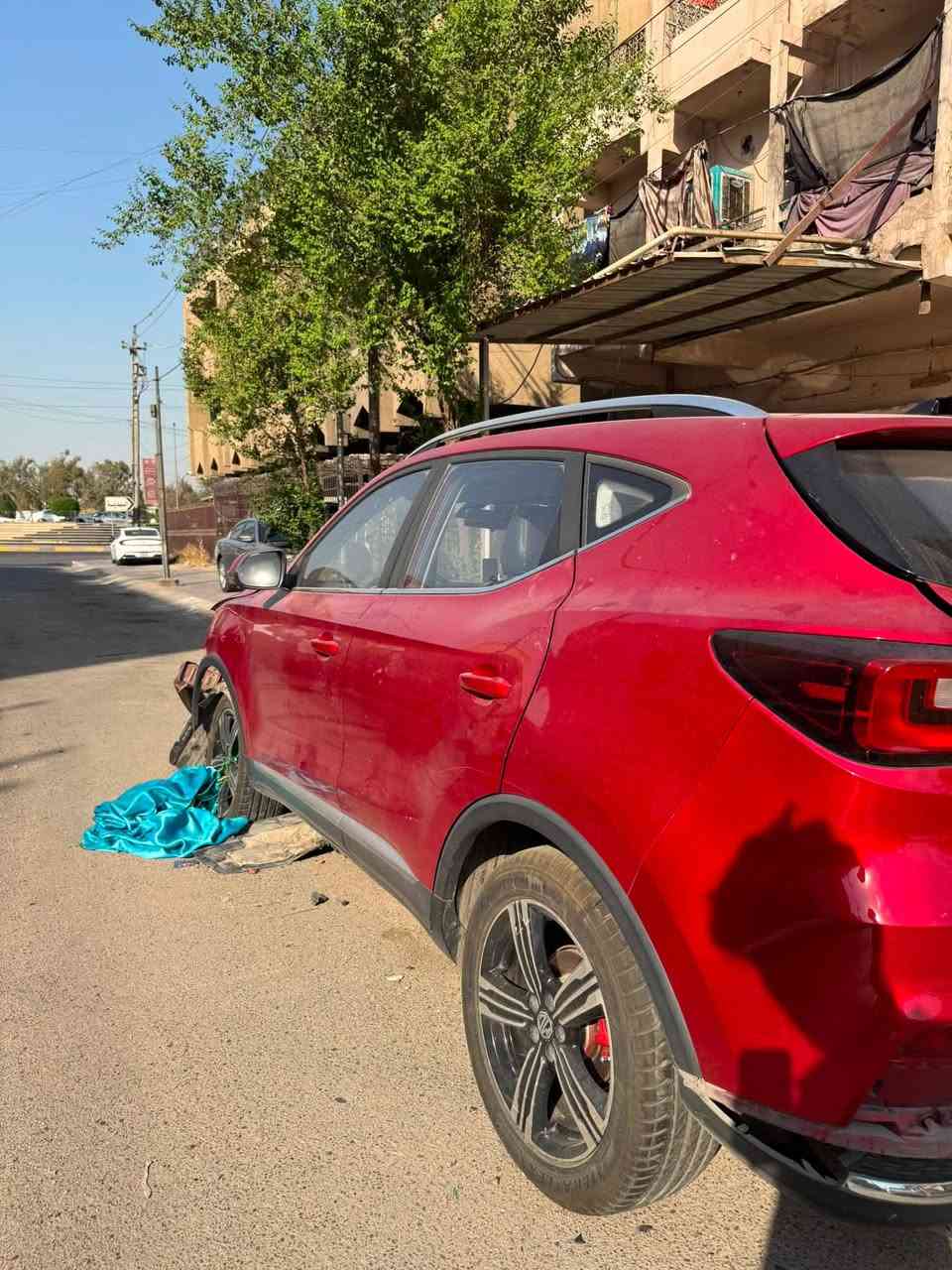 السلام عليكم 
mg zs 2020
السيارة ابيعها على وضعها بيها ٣ قطع فقط بنيد و جاملغ و جنطة و بيهة شاصي الايسر الباقي كفالة من الشخط و محرك و گير و كهربائيات شغالات 
السيارة ما بيها اي حادث فقط الي كدامكم بلصورة
قبلها اي شي ما بيها السيارة 
مكاني بغداد البياع عارضها بسعر 75 و بيها مجال 
للاتصال ***********
(لتكسر بالسيارة اذا متشتري)

