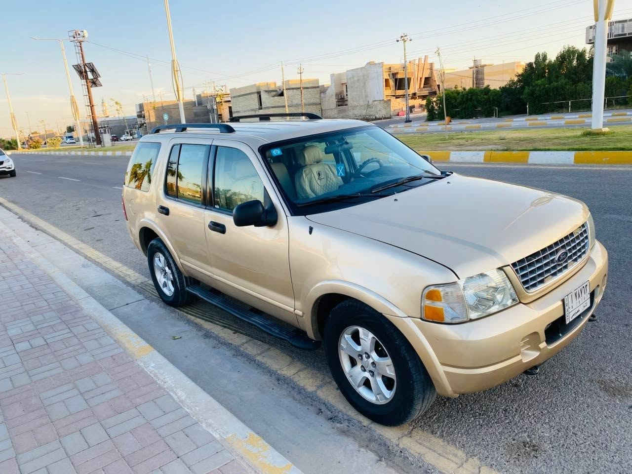 فورد اكسبلور ٢٠٠٤ محدثه 
السياره جاهزه من كلشي
 تخم تاير صدر كير محرك 
اكسل كله جديد تبريد ثلج 
رقم انبار 
 مصبوغه للجماليه اثر جراد
شرط التحويل ثاني يوم بيع او مراوس اي ستفسار خاص او ع الرقم ***********
