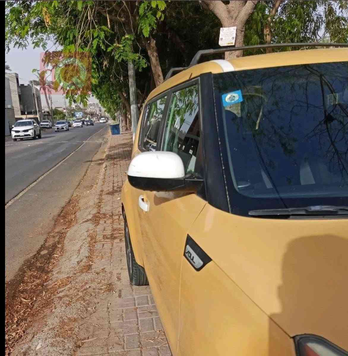 السلام عليكم 🌹
كيا صول Kia Soul🌹 
مديل2015🌹
للبيع او المراوس🌹
وارد امريكي 🌹
حادث جاملغ امامي 🌹
وبالعراق ضربه خفيفه بالصندوق🌹 
السياره مكفوله من الضربه القويه والكص لغود شواصي🌹 مكفولات 🌹
رقم انكليزي بغداد🌹 
محرك1600gdi🌹
السياره بيها تنقيص ابيعلك كايمه🌹
كير عادي6نمر🌹
مواصفات 🌹
كامره
بلوتوث
تحكم استيرن
العنوان بغداد 🌹
رقم الهاتف ***********
0️⃣7️⃣7️⃣1️⃣9️⃣3️⃣8️⃣5️⃣3️⃣9️⃣5️⃣بي واتساب
السعر78وبي مجال للطيبين🌹 بغداد, العراق

نص مكتوب في الصور:
- 11 S IQ CARS
- iQ