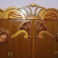غرفه اخشاب • كامله • عليها مجال