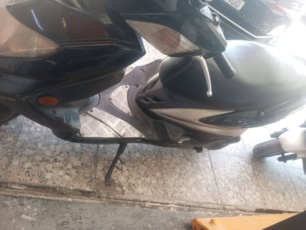 دراجه سكنس فحل نوزل خطين 
نكره سلف 
البيع 650 الف 
او مراوس بريز نضيفه 
بغداد ***********

