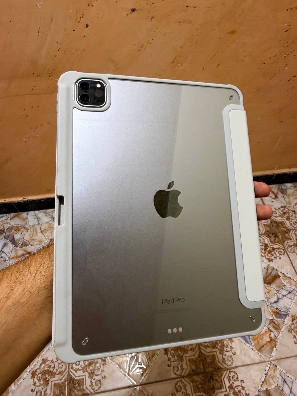 ipad11 m2 2022
الجهاز نظيف
ذاكره 128 
بطاريه 86 وياه كارتون وكيبل شحن 
السعر 700 الف