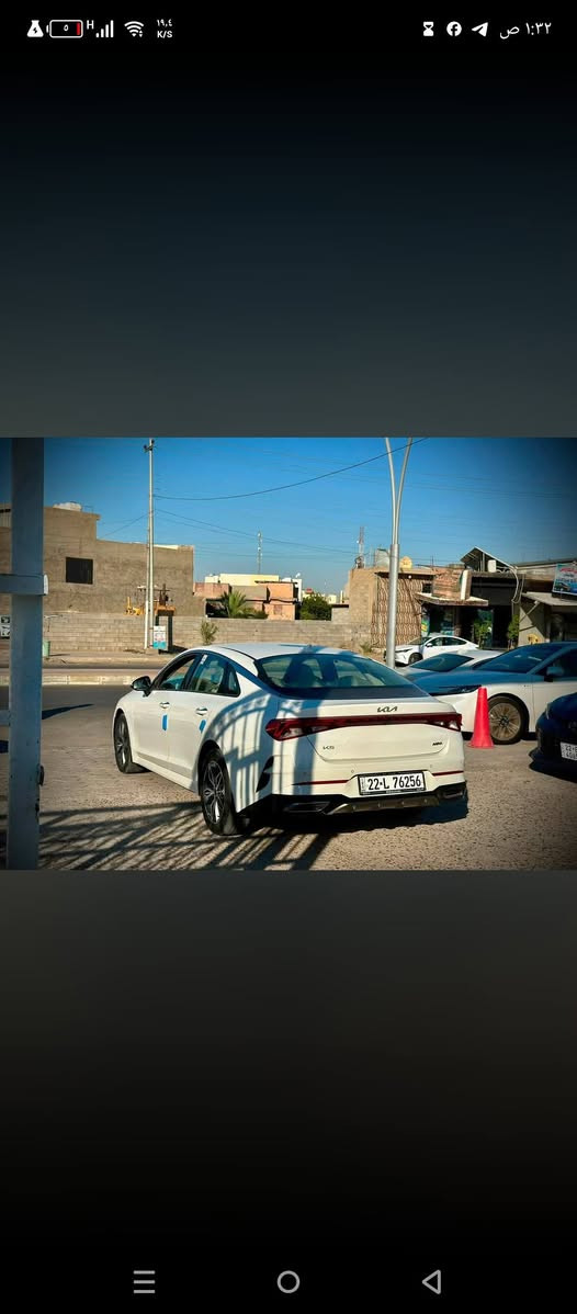 كيا K5 – فل مواصفات (ما عدا الفتحة) 🤍
للبيع كيا K5، سيارة تجمع بين التصميم الرياضي، الفخامة، والتقنيات الحديثة، بحالة ممتازة وجاهزة للاستخدام.

المواصفات:

* محرك 4 سلندر.
* شاشة لمس كبيرة.
* كاميرا خلفية.
* تشغيل بصمة (Smart Key).
* تشغيل زر.
* دخول ذكي.
* جلد فاخر.
* مقاعد كهربائية.
* تدفئة وتبريد للمقاعد.
* ذاكرة للمقاعد.
* مثبت سرعة ذكي.
* رادار أمامي.
* نظام المحافظة على المسار.
* تحذير النقطة العمياء.
* حساسات أمامية وخلفية.
* شاحن لاسلكي.
* Apple CarPlay وAndroid Auto.
* نظام صوت مميز.
* إنارة LED كاملة.
* جنوط ألمنيوم رياضية.
* تحكم بالمقود.
* بلوتوث.
* مكيف أوتوماتيك ثنائي التحكم.

رقم أربيل.
الممشى: 135 ألف.

السيارة نظيفة جداً، جاهزة للاستخدام ولا تحتاج أي مصروف، والفحص خير دليل.

📞 للاستفسار يرجى التواصل على الخاص أو الاتصال.

***********
