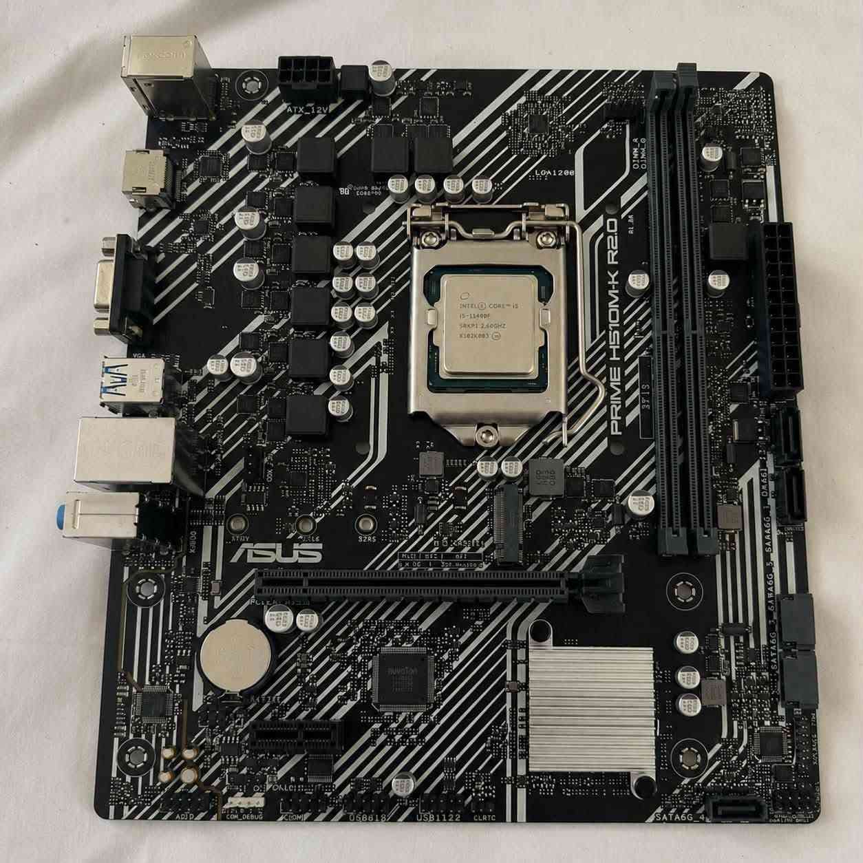 للبيع....... 150 الف قفل🔒
معالج i5 11400 f
بورد  asus prime h510m-k
قطع شرط الفحص نظيف
للتواصل ***********
