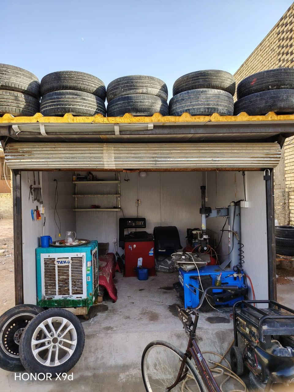 االسلام عليكم كرفان 3 ×3 جديد للبيع معه غراض البنچرچيه خالعه جديده + بلنص جديد + بطل هواء حجم 250 جديد +مولده تشغل كل الأغراض محل كامل من كلشي السعر خاص  الي ما يشتري لايتعبني فدوه مكاني نجف حي النصر شارع بانزين خانه مكلف بنشر التواصل على الارقام .
( *********** )
 (***********
االسلام عليكم كرفان 3 ×3 جديد للبيع معه غراض البنچرچيه خالعه جديده + بلنص جديد + بطل هواء حجم 250 جديد +مولده تشغل كل الأغراض محل كامل من كلشي السعر خاص  الي ما يشتري لايتعبني فدوه مكاني نجف حي النصر شارع بانزين خانه مكلف بنشر التواصل على الارقام .
