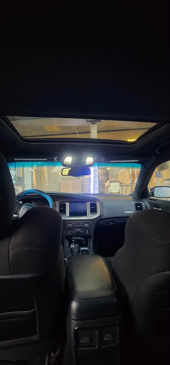 جارجر GT 2021 
سيارة امريكي حادثهة جاملغ او باب شرط البجم كبس دعاميات ما مصبوغات ماشية 40 الف موصفات سماعات الباين فتحة سقف 
معروفة موصفاتGT السيارة كلش حلوة او بلعافية على ياخذهة 
صدرهة جديد محركة جديد بعدهة بوضعية الشركة مكانهة بغداد 
***********
سعرهة 235 او بيهة مجال
