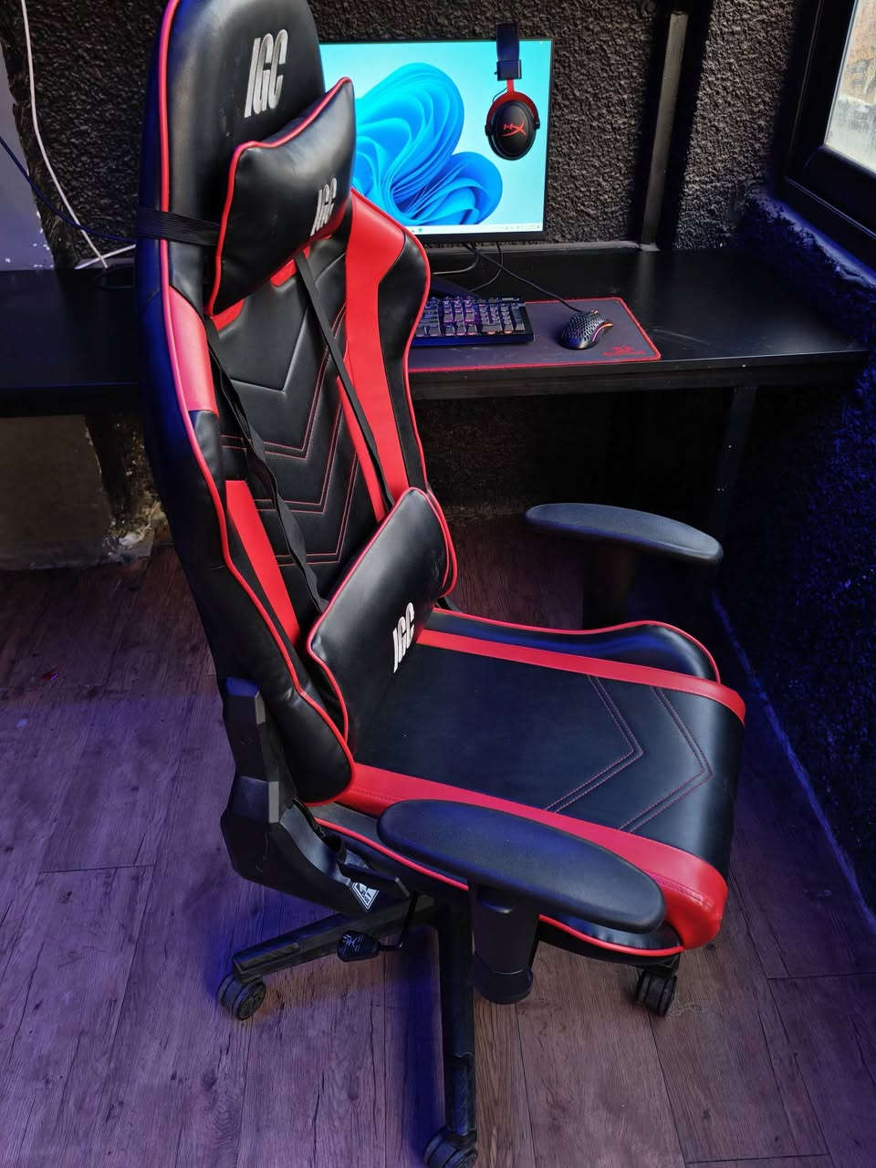 كرسي جيمنج • IGC • مستعمل